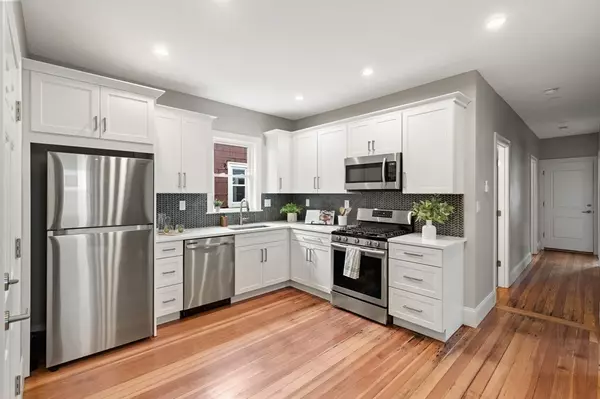17 Van Winkle St #1, Boston, MA 02124