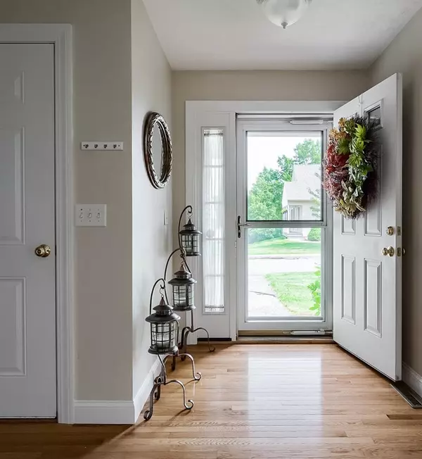 West Boylston, MA 01583,98 Angell Brook Dr #98