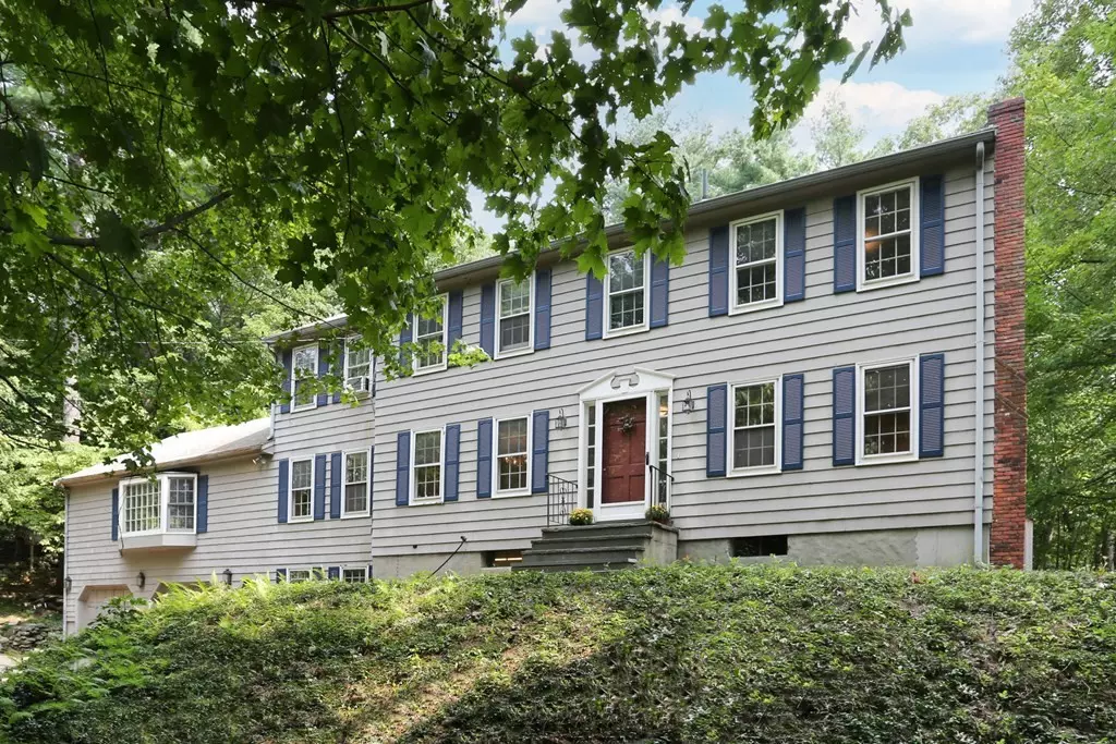 Sudbury, MA 01776,22 Cedar Creek Rd