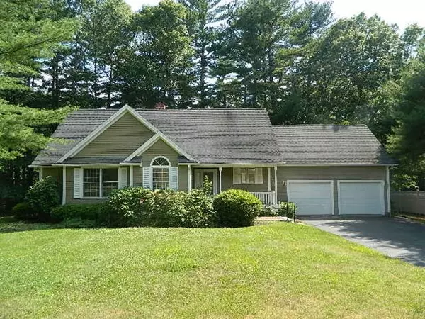 7 Russell Pond Rd, Kingston, MA 02364