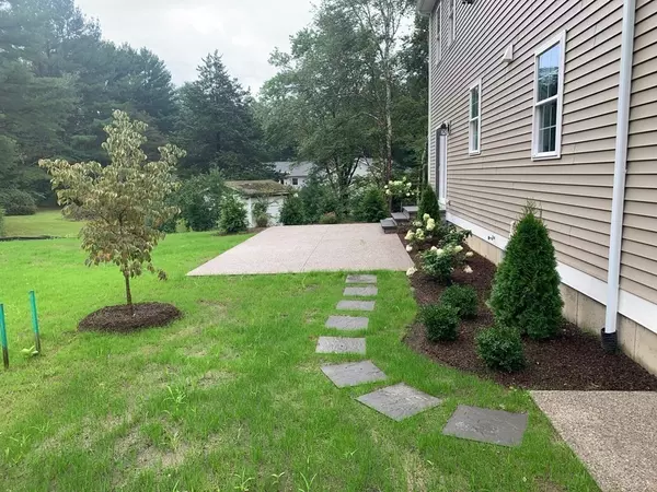 Dighton, MA 02715,7 Maris Lane