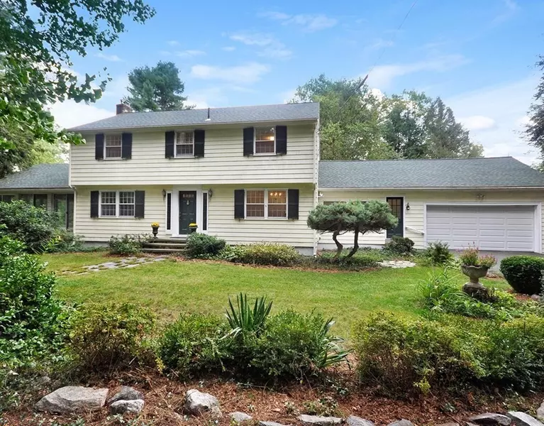 37 Evergreen Lane, Carlisle, MA 01741