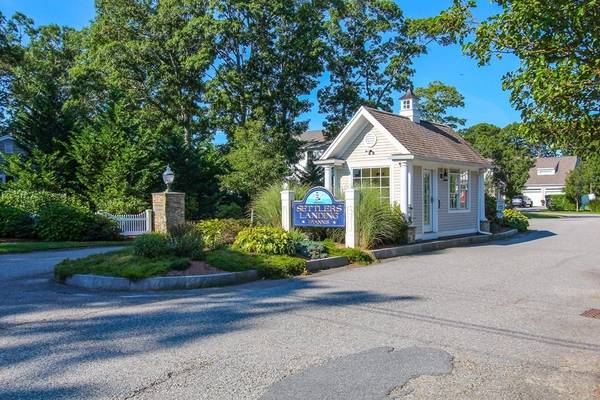 40 Settlers Ln,  Barnstable,  MA 02601