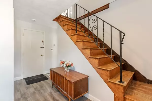 Stoughton, MA 02072,51 Curtis Ave