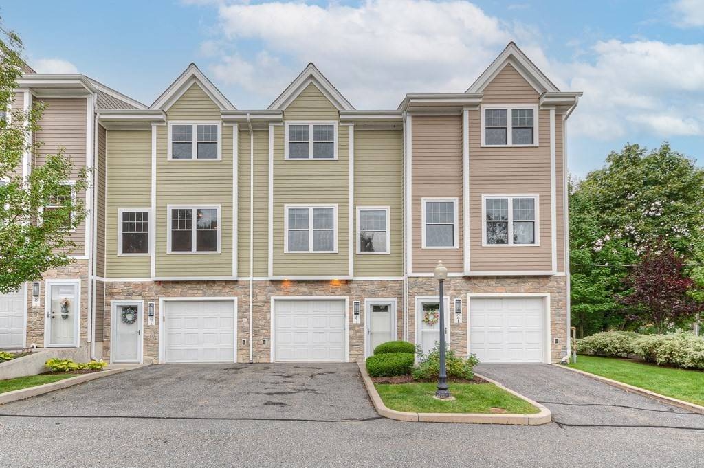 4 St Marys Way #4, Marlborough, MA 01752