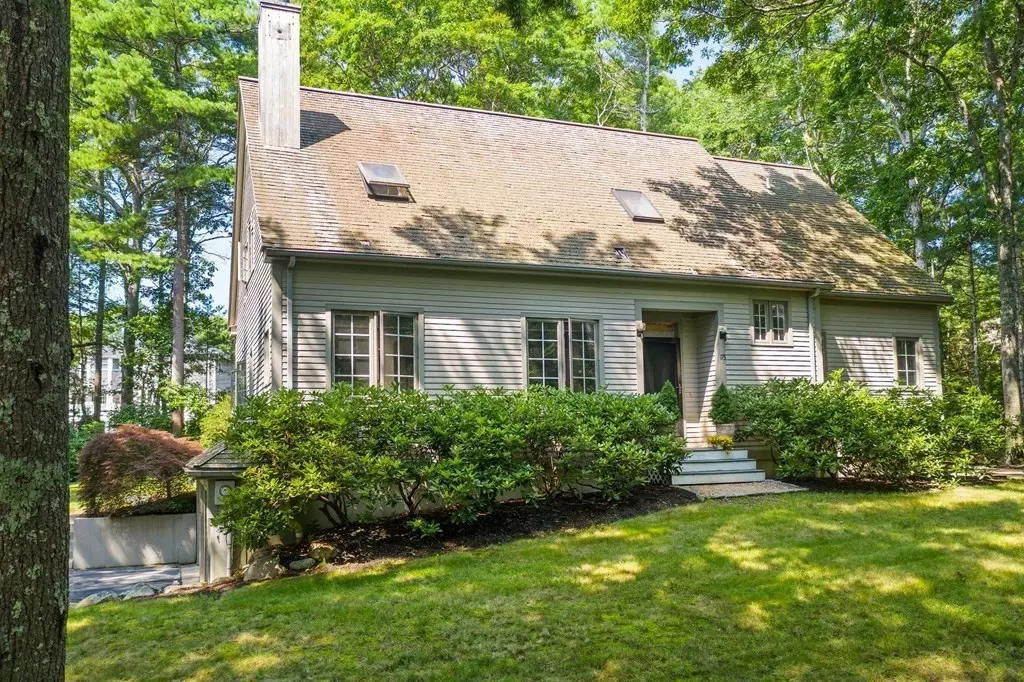 Marshfield, MA 02050,175 Old Barn Pathe