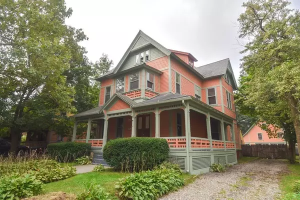 178 Thompson St, Springfield, MA 01109