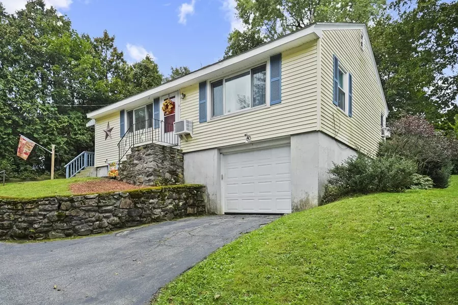 20 Brewster Road, Worcester, MA 01602