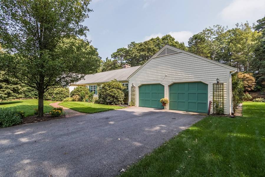 312 Midpine Rd, Barnstable, MA 02675