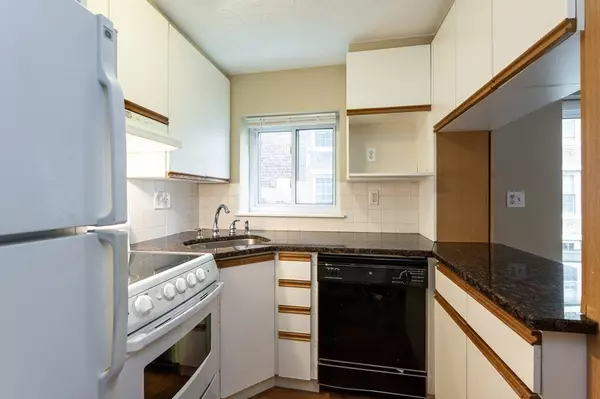 Brookline, MA 02445,133 Beaconsfield Road #21