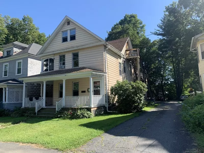 20-22 Pond St, Greenfield, MA 01301