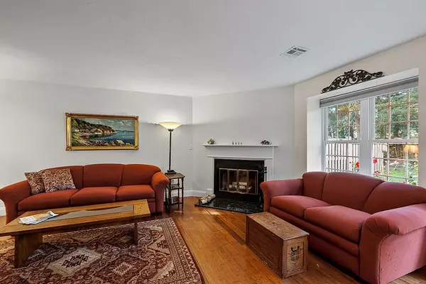 Clinton, MA 01510,912 Ridgefield Cir #C