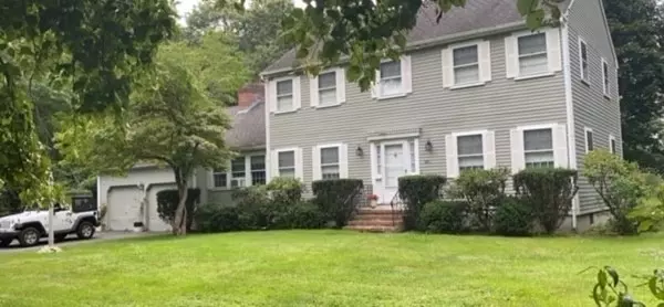 120 Lee Dr, Concord, MA 01742