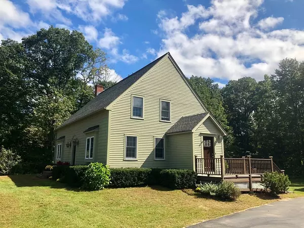 Petersham, MA 01366,26 East St