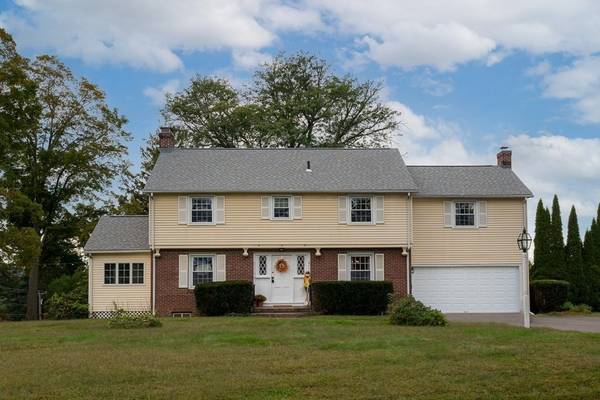 15 Tatham Hill Rd, West Springfield, MA 01089