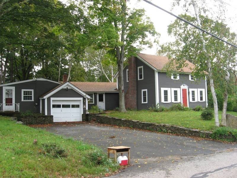 21 Maple Street, West Brookfield, MA 01585