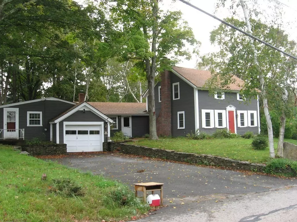 West Brookfield, MA 01585,21 Maple Street