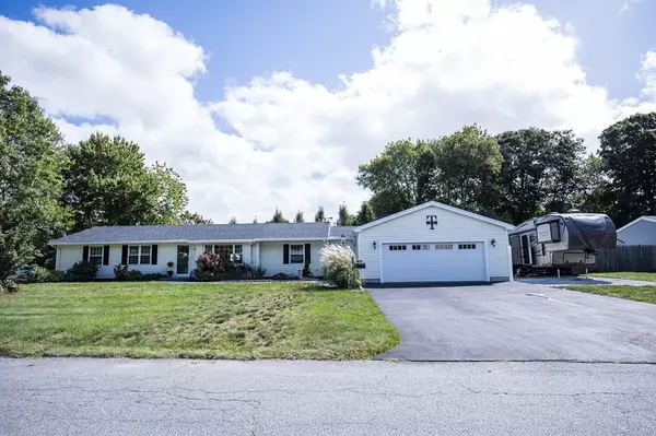 Swansea, MA 02777,52 Lazywood Ln