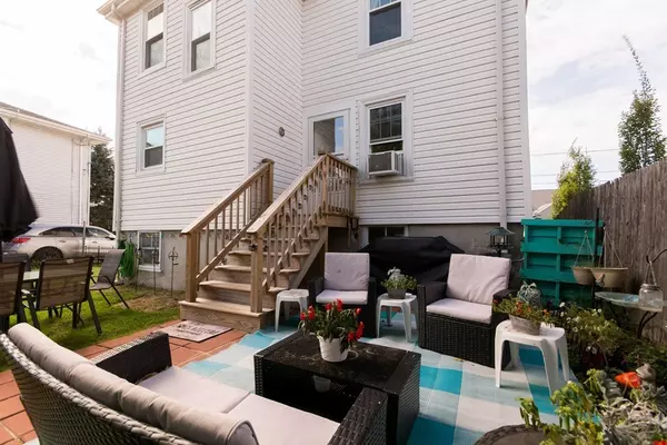 Fall River, MA 02724,30 Appleton Street