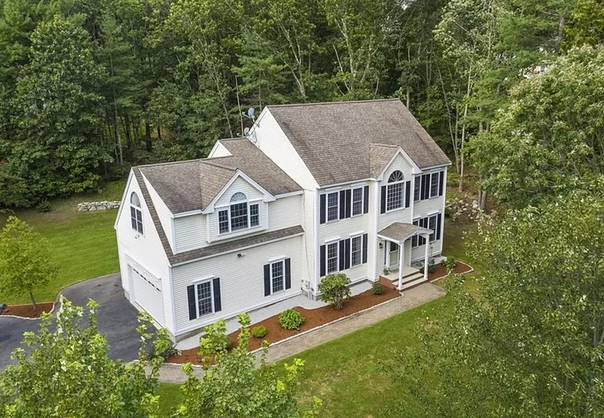 47 Magnolia Drive, Westford, MA 01886