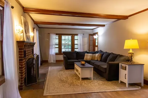 Hubbardston, MA 01452,28 Flagg Rd