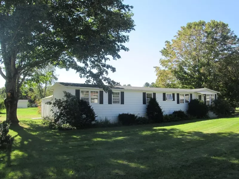 82 Parkway Drive, Thompson, CT 06262