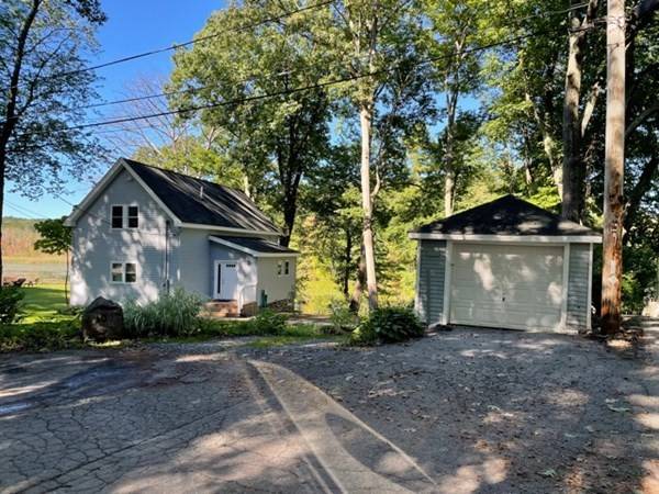 10 Hillside Rd, Northborough, MA 01532