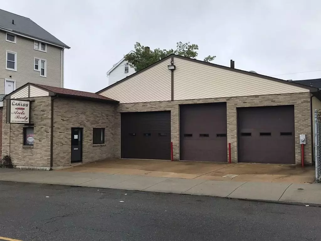Fall River, MA 02721,398 Second St