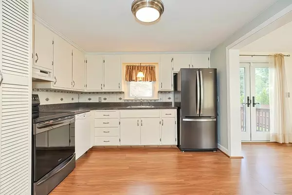 Saugus, MA 01906,7 Fabens St