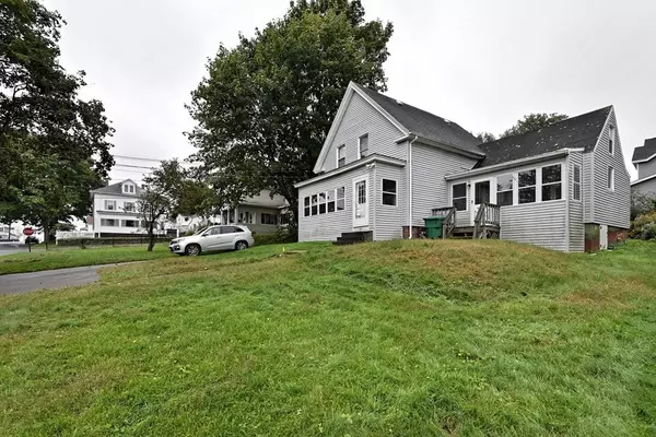 Clinton, MA 01510,85 Summit Street