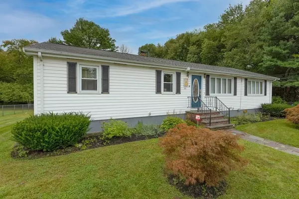 195 Dunbar Street, Taunton, MA 02780