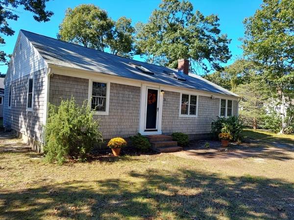 25 Regan, Dennis, MA 02670