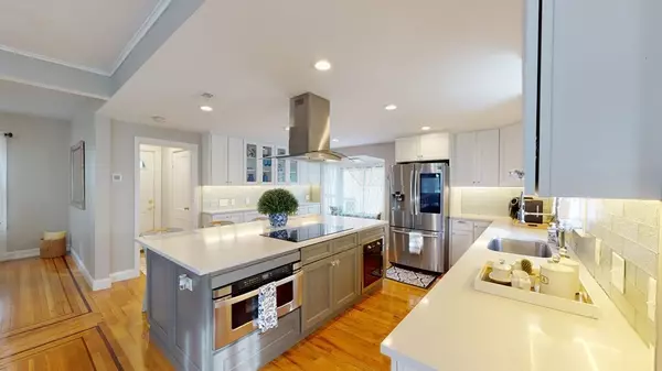 Saugus, MA 01906,42 Mount Vernon St