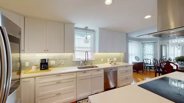 42 Mount Vernon St, Saugus, MA 01906