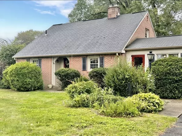 Agawam, MA 01001,70 Lealand Ave