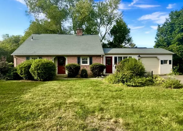 70 Lealand Ave, Agawam, MA 01001