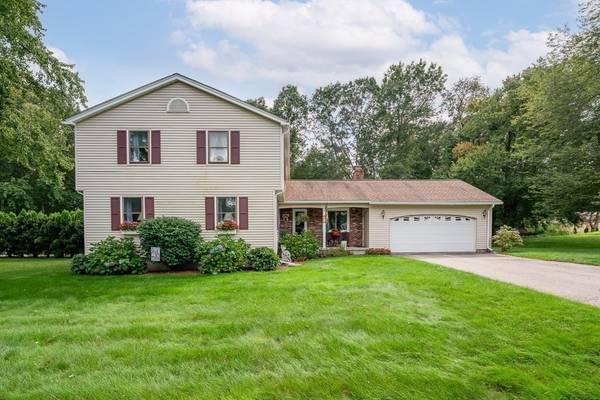 46 Hemlock Hill Rd, West Springfield, MA 01089