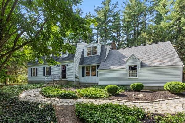 42 Pine Hill Rd, Boxborough, MA 01719