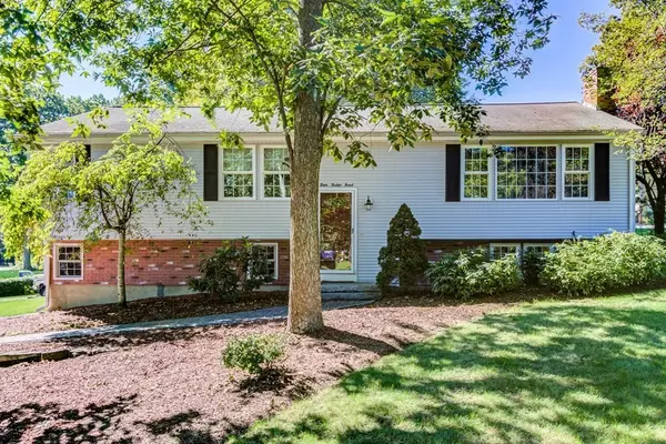 4 Ridge Road, Hudson, MA 01749