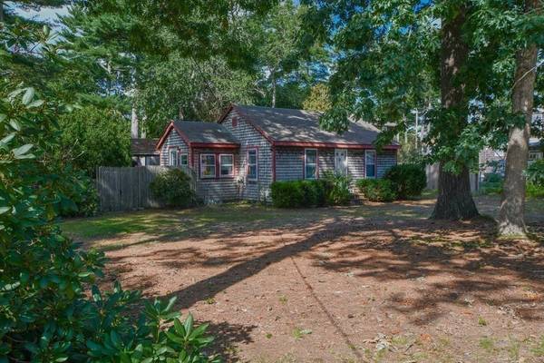 56 Hathaway St, Wareham, MA 02571