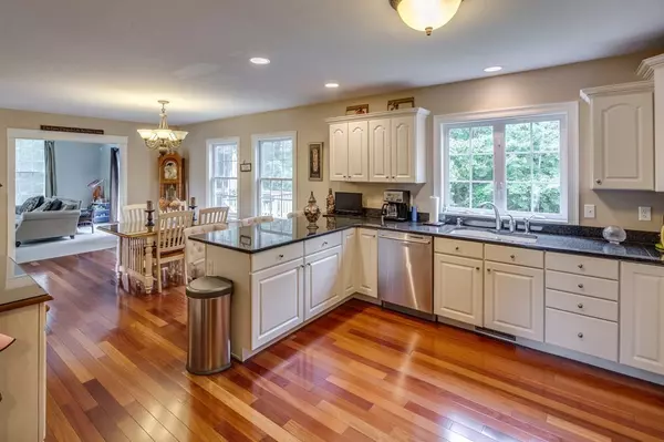 Southwick, MA 01077,12 Jered Ln