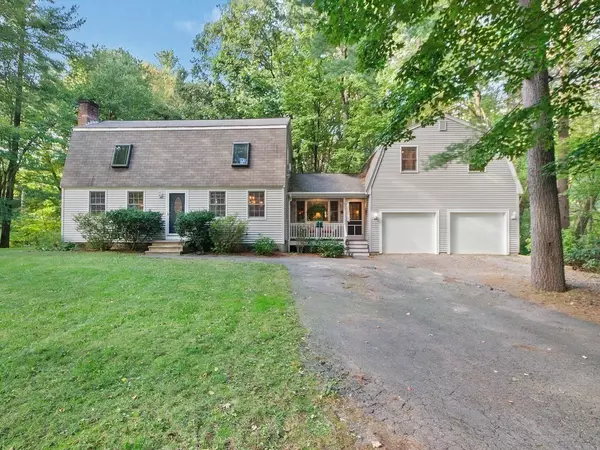 20 Hyacinth Dr, Pepperell, MA 01463