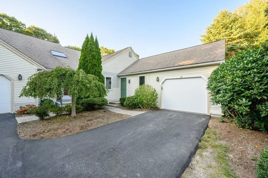 72 Pine Hill Blvd #72, Mashpee, MA 02649