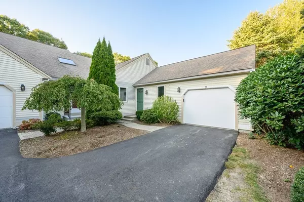 Mashpee, MA 02649,72 Pine Hill Blvd #72