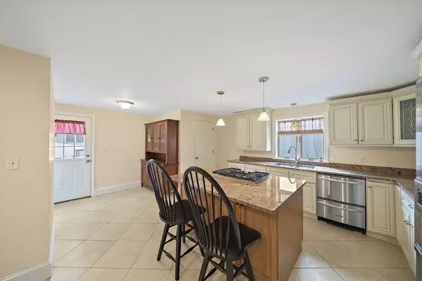 Quincy, MA 02171,31 Parke Ave