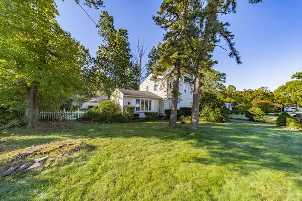89 Fallston St, Springfield, MA 01119