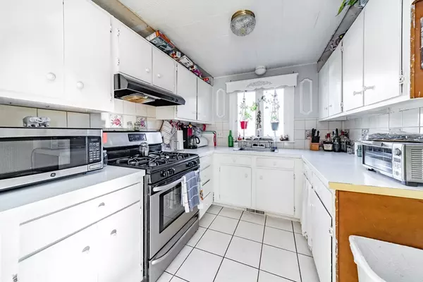Springfield, MA 01119,89 Fallston St