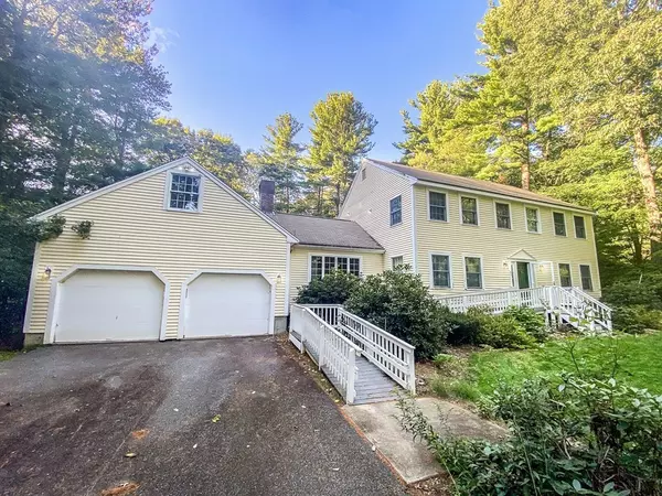 81 Emanuel Dr, Boxborough, MA 01719