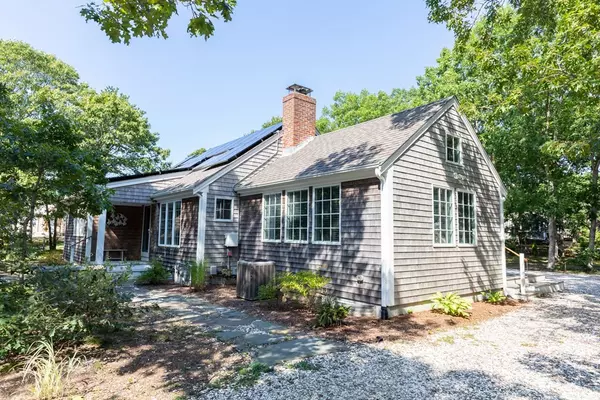 50 Field Rd, Eastham, MA 02642