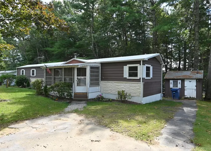 93 Holiday Drive, Wareham, MA 02576